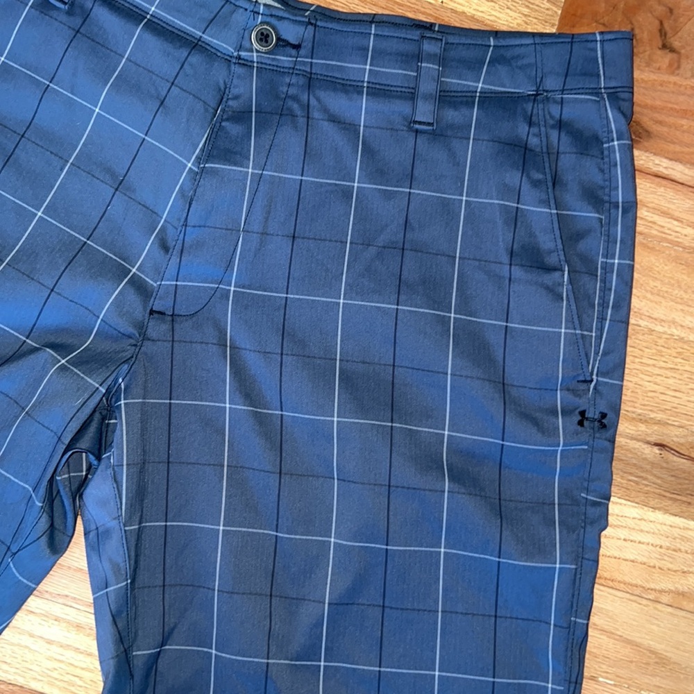 Under Armour NWOT mens golf shorts🏌️♂️ - Picture 2 of 7